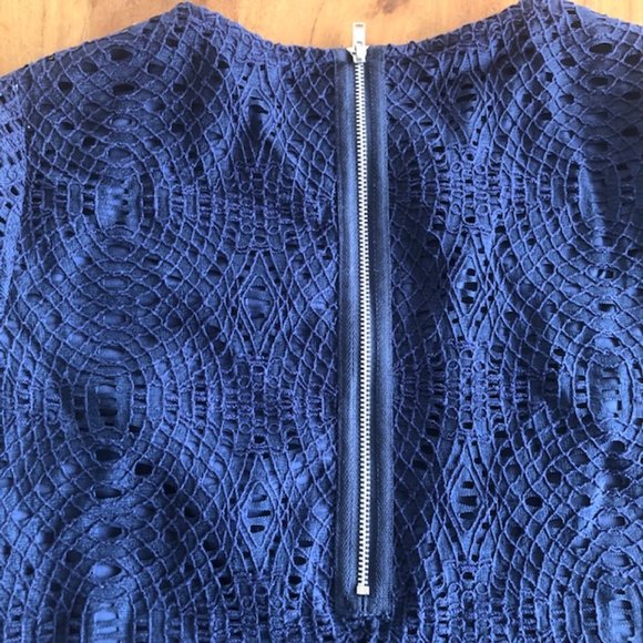 Maggy London Navy Crochet Shift Dress Sz 2‎ - NWT - Picture 8 of 8